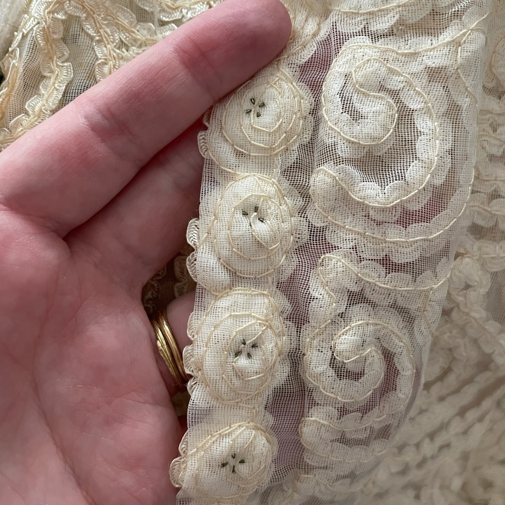 Vintage Cream Long Vest with Embellishments - Picture 4 of 5